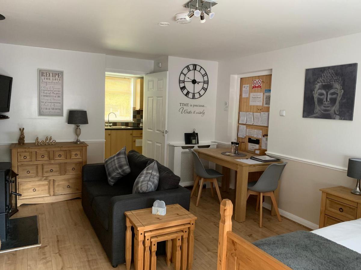 Meerkat Manor Colwall ภายนอก รูปภาพ