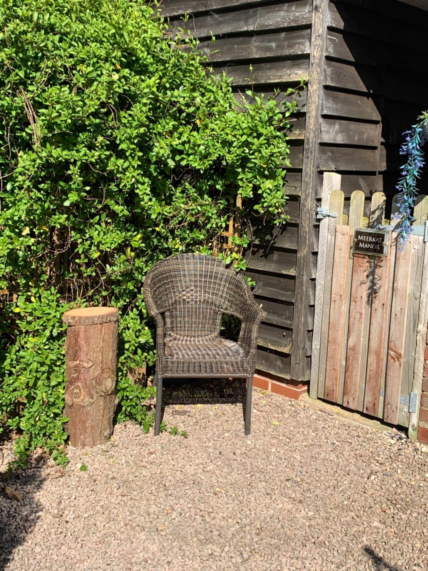 Meerkat Manor Colwall ภายนอก รูปภาพ